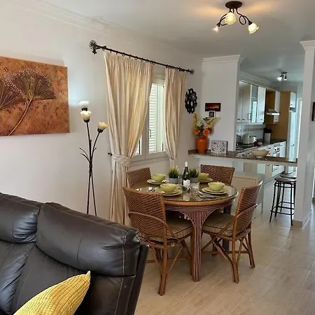 Dom wakacyjny 2 Bedroom In Puerto Del Carmen *