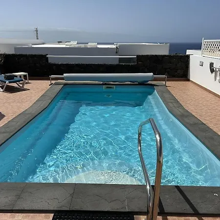 Dom wakacyjny 2 Bedroom In Puerto Del Carmen *